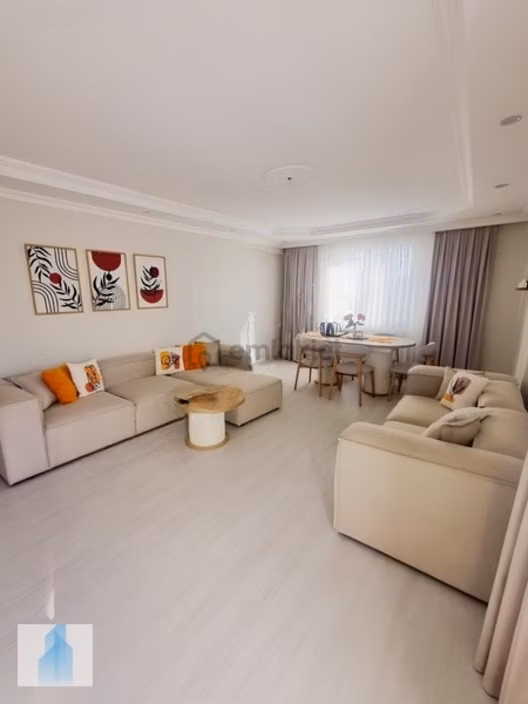 Güngören Güneştepe Mah De Satılık 2+1 115 M² Daire Hisseli %14 2
