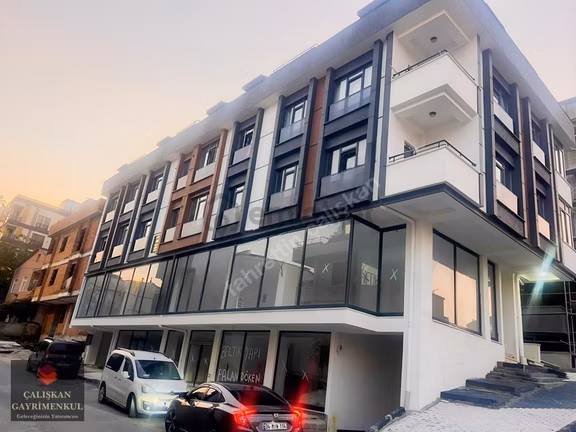 Çalışkan Gyo Dan M.kemal De Ultralüx Arakat 2+1 Daire 1