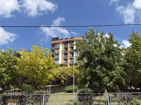 Albayrak Emlaktan Ara Kat Önü Açık Çok Kullanışlı Daire 2