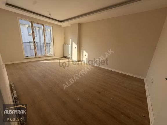 Albayrak Emlaktan Sıfır Ön Cephe Balkonlu Metro Yakın Daire 2