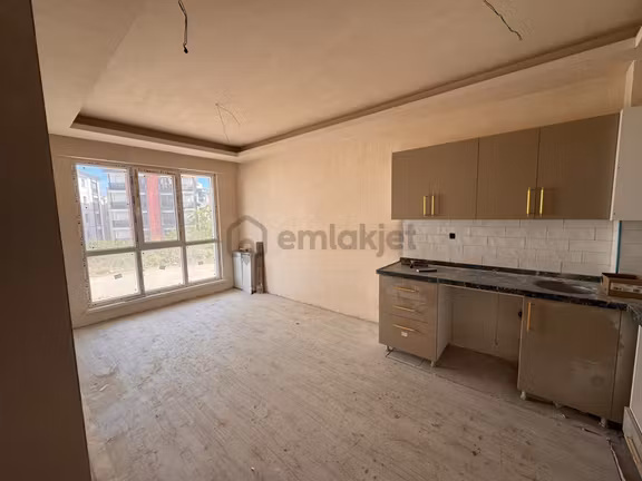 Toplu Konut Bulvara Yakın Yatırımlık 1+1 Satılık Daire 1