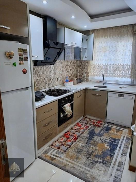 Acil Acil Metrobüse Yürüme Mesafesinde Satılık Lüks 2+1 2