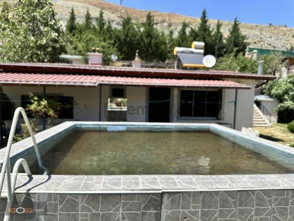 Meram Derede Doga Harıkası Satılık Bahçe Evi 1