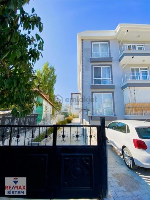 *mareşal F.ç. Şuhut Yolu Satılık 2+1 Ayrı Mutfak Fırsat Daire* 1