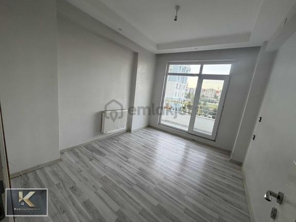 Havaalanı Kavşağı Üzeri Kiralık 3+1 Daire 2
