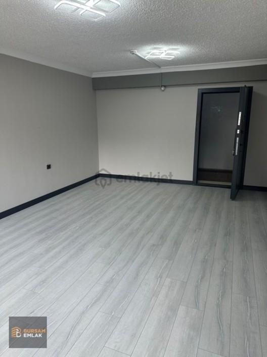 Heykel Sönmez İş Sarayında İçi Yenilenmiş Kiralık Ofis 1
