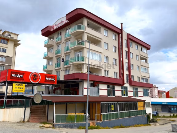 █ Garanti Emlak'tan Üniversite Karşısı 2+1 Geniş Lüks Kiralık █ 2