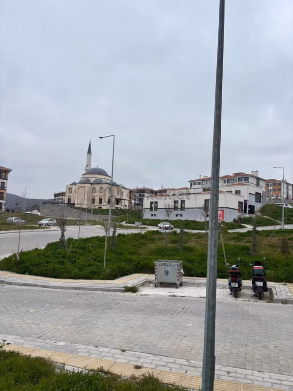 Balcity - Balıkesir Gop. Toki'de 35 M2 Yatırımlık Köşe Dükkan 2