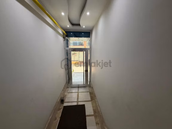 Karşıyaka Şemikler’de Eşyalı 3+1 | 2 Banyo | Güney-batı Cephe | Balkonlu Kiralık Daire 2