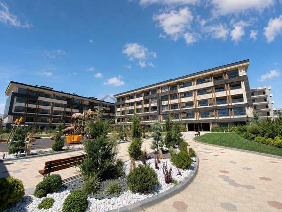 Cadde Maslakta 4+1 Ara Kat Prestijli Ve Konforlu Daire 2
