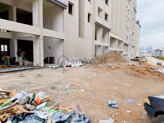 Germenici'dan Üniversite Bölgesinde Kiralık Dükkan/mağaza 2