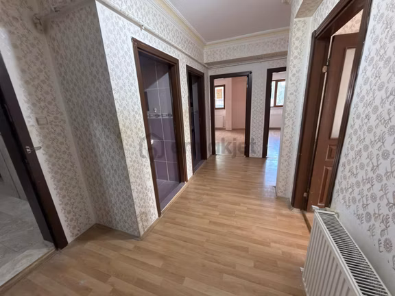 Osmangazi'de Yüksek Giriş Cam Balkonlu Geniş M2 2+1 2