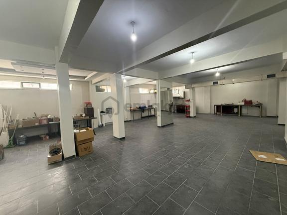 Hacıosman'da Ana Cadde Üzeri 160m2 Depo Alanı - Merkezi Konum 2