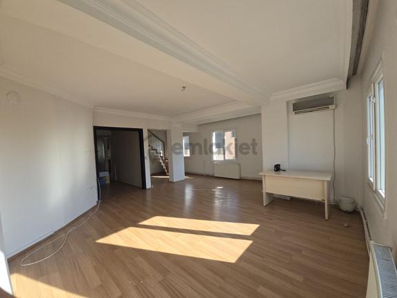İncirli'de Metrobüse Yakın 200 M2 4+1 Dubleks Kullanışlı İşyeri 1
