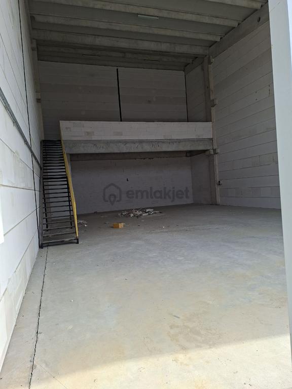 Ergene Sanayi Sitesinde 240 M²satılık Dükkan 2