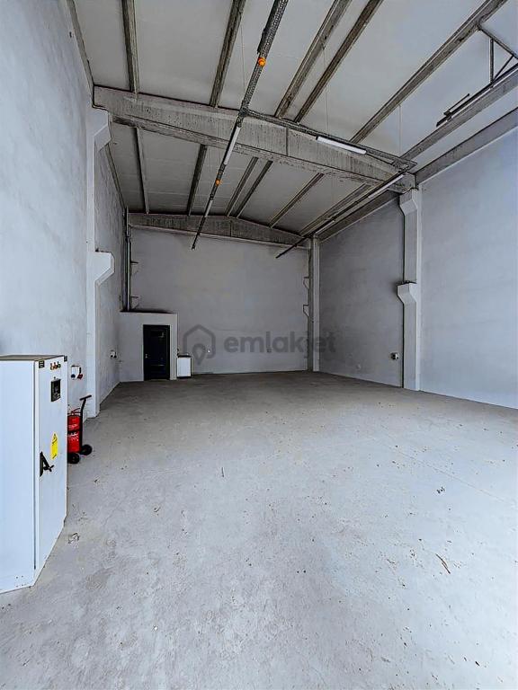 Yepa Emlak'tan Yeni Sanayi Mobilyacılar Sitesi Kiralık Dükkan 2