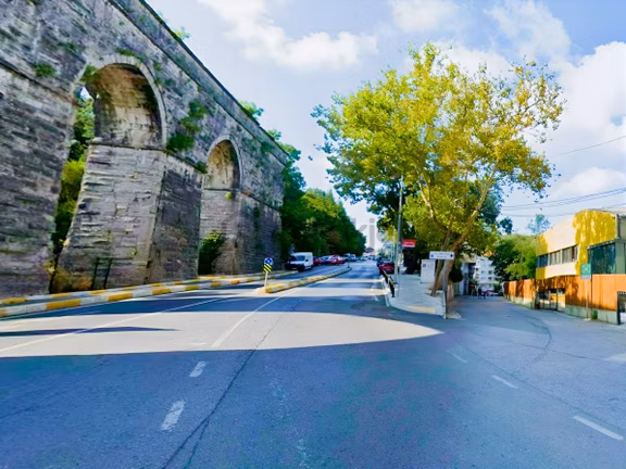 Bahçeköy Kemer Merkezde, Açı Okulu Bitişiğinde, Kullanışlı 2+1 1