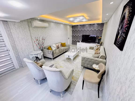 Şemikler Mahallesinde Site İçinde 3+1 Arakat Satılık Daire 1