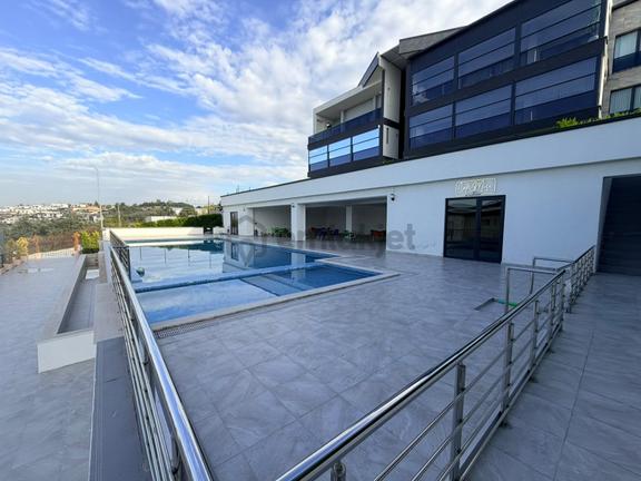 Nilüfer Üçevler'de 3+1 215 M2 Şehir Ve Doğa Manzaralı Bahçe Katı Dairemiz Satılıktır 1