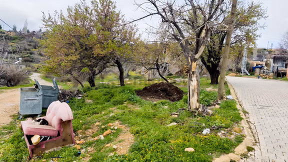 Yeşilovacık Sahile Yakın Tek Tapu Köy İçi Arsa/acil Satilik 2