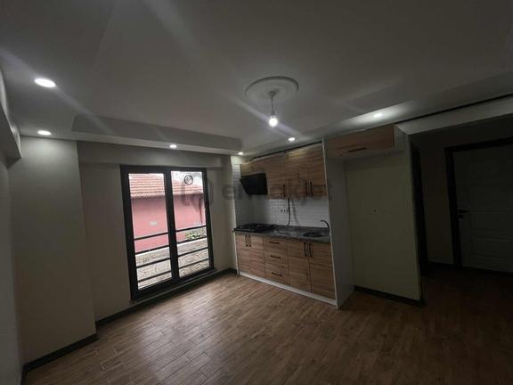 Üniversite Yürüme Mesafesinde Kiralık 1+1 Giriş Kat 1