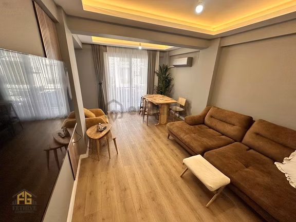 Menteşeoğlu Mah. Caddeye Yakın 1+1 Lüks Kiralık Ara Kat Daire 1