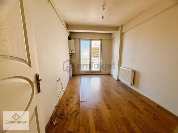 Eslider Gayrimenkulden Kiralık Apart 1+1 2