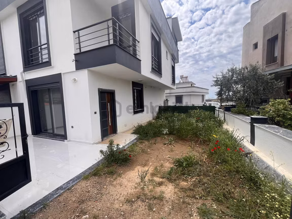 Seferihisar Payamlıda Sıfır 3+1 Bahçeli Yazlık 1