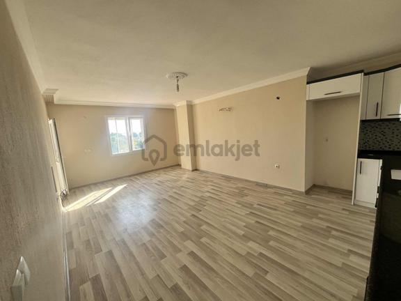 Yörükoğlu Emlaktan Geniş 2+1 Kiralık Daire 2