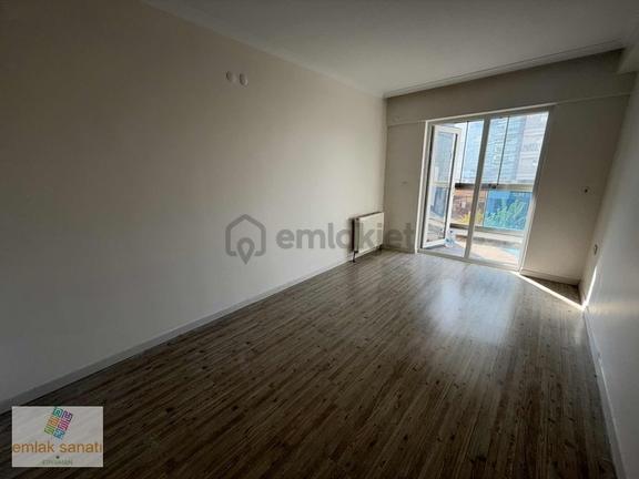 Çizgi Ötesi Sitesinde Ara Katta Kiralık 2+1 Daire 2