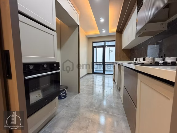 **oğuz Gezer'den Sıfır Yeni Binada Ultra Lüks 3+1 Daire** 2