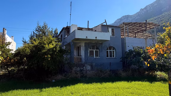 Anbarseki Köy İçinde 245 M2 Arsa İçinde Kargir Ev 2