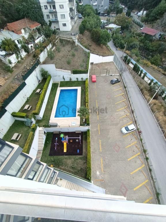 Narlıdere Merkezde Deniz Ve Orman Manzaralı Havuzlu Site İçi 2