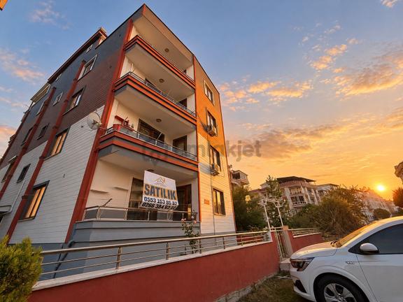 Sadece Oya Gayrimenkul'den 2+1 Ayrı Mutfak & Sahile Yakın Daire 1