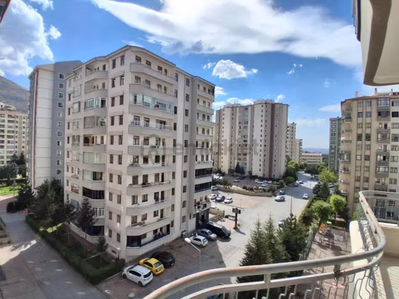 Talas Bahçelievler Kalyoncu Sit. 3+1 Ara Kat Satılık Daire 1