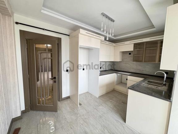Rota'dan Altındağ Karşısı Satılık 2.5+1 Havuzlu Fırsat Daire 1