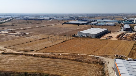 Rüzgar Emlaktan Veliköy Sanayi Arsası 2