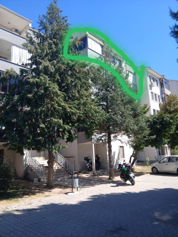Arı Sitesinde Satılık 3+1 Daire 1