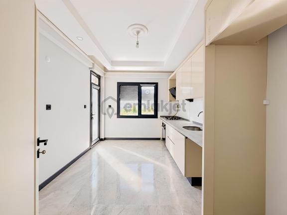Onmax Bahçelievler'de Satılık Sıfır 3+1 140 M2 Doğalgazlı Daire 2