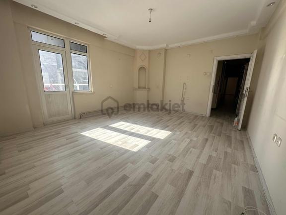 İlkadım Gazi Devlet Arkası 2+1 2