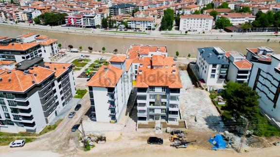 Yeşilırmak Yanıbaşınızda!modern Mimari,lüks Ve Estetik 3+1 Daire 1