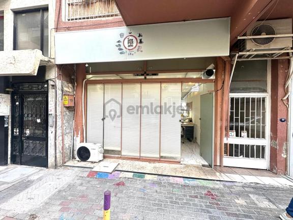 49 Karşıyaka Merkez'de Çarşı Yakını Okul Karşısı Kiralık Dükkan 2