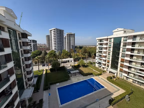 Zeki Emlak'tan Güzelyurt Mh. Pasifik 1 Sitesinde 4+1 Kiralık D. 2