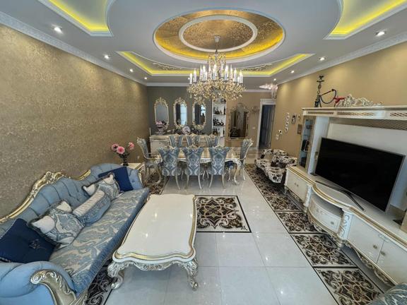 İstanbul Sarayları 4+1 Satılık Havuzlu Hemen Teslim Yalı Dairesi 1
