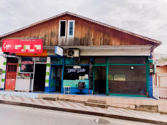 Çengelköy Mehmet Akif Ersoy Mah. 'de Kiralık Dükkan/mağaza 1