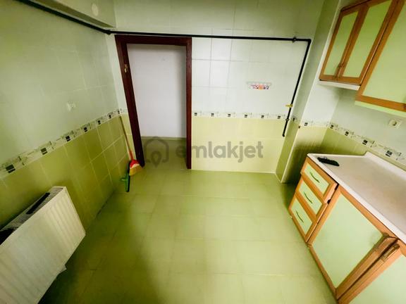 Selçuklu Mah. 3+1 Salon Bağımsız Yapılı Yüksek Giriş Daire 2