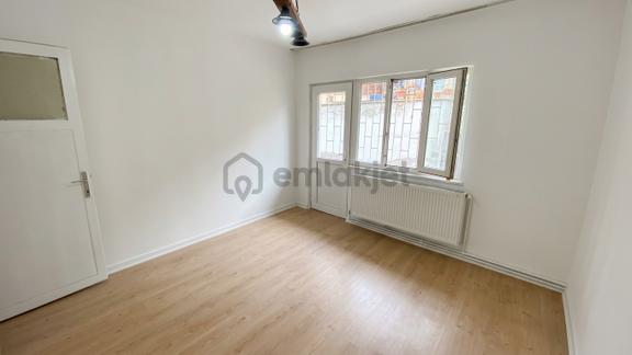 Ulus Caddesinde 3+1 Kiralık Daire 2
