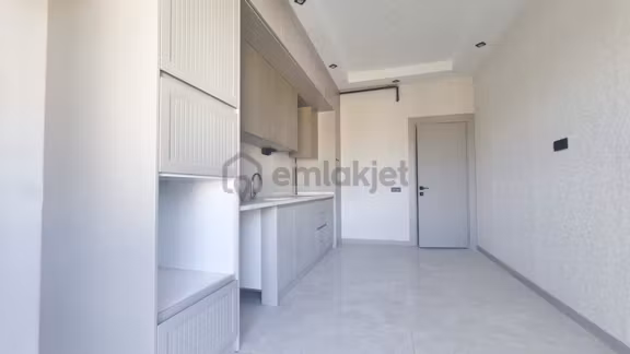 Gümüşçay'da Sıfır Site İçinde Yerden Isıtmalı 3+1 Kiralık Daire 1