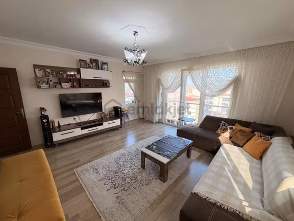 R.t.e Bulvarına Cephe Deniz Manzaralı 2+1 Daire 1