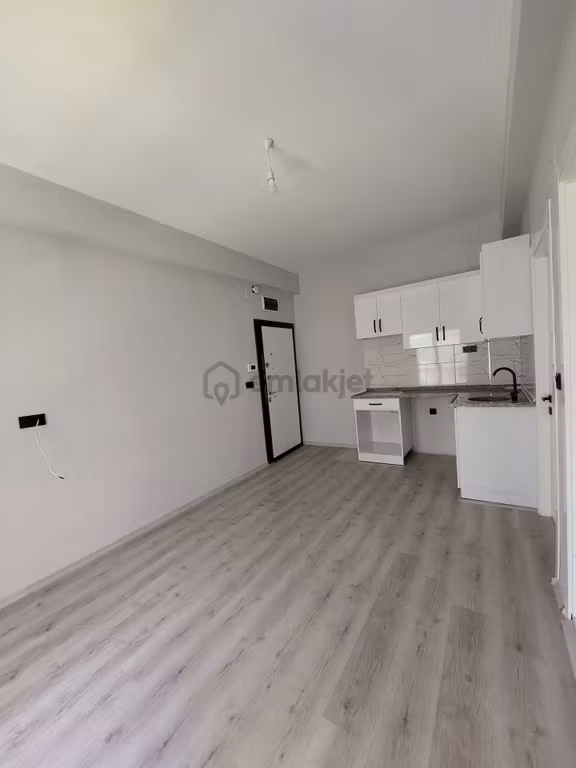 **uygun Fiyatlı Temiz Daire!2+1 Açık Mutfaklı** 2